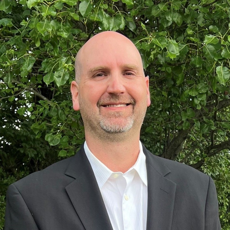 Scott Falk headshot